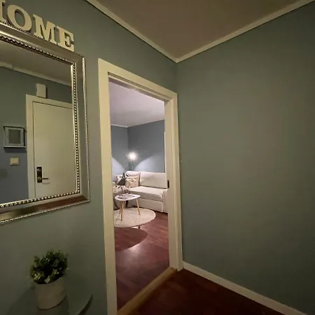 Charming 2-bed In Apartment